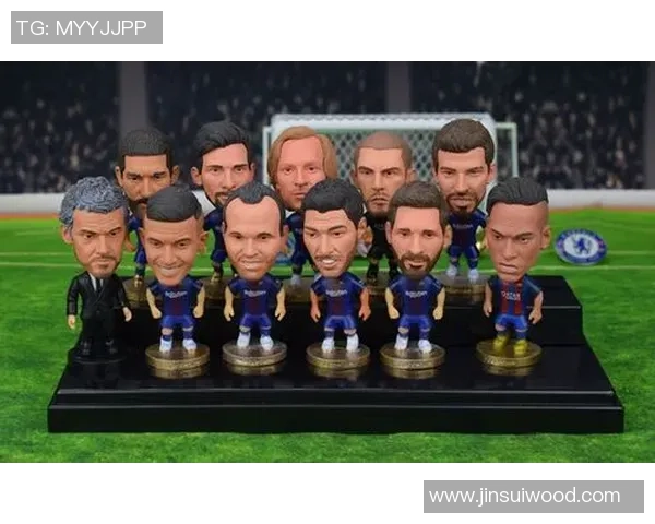 足球球星六寸手办价格分析及市场行情探讨