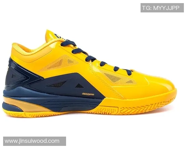 足球球星跨界联名打造实战篮球鞋 打造速度与力量的完美结合